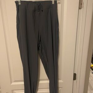 Lululemon adapted state high rise jogger size 8